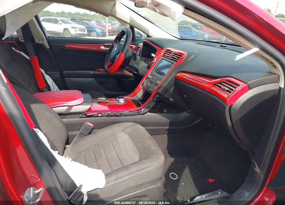 2020 FORD FUSION VIN: 3FA6P0HD6LR123325