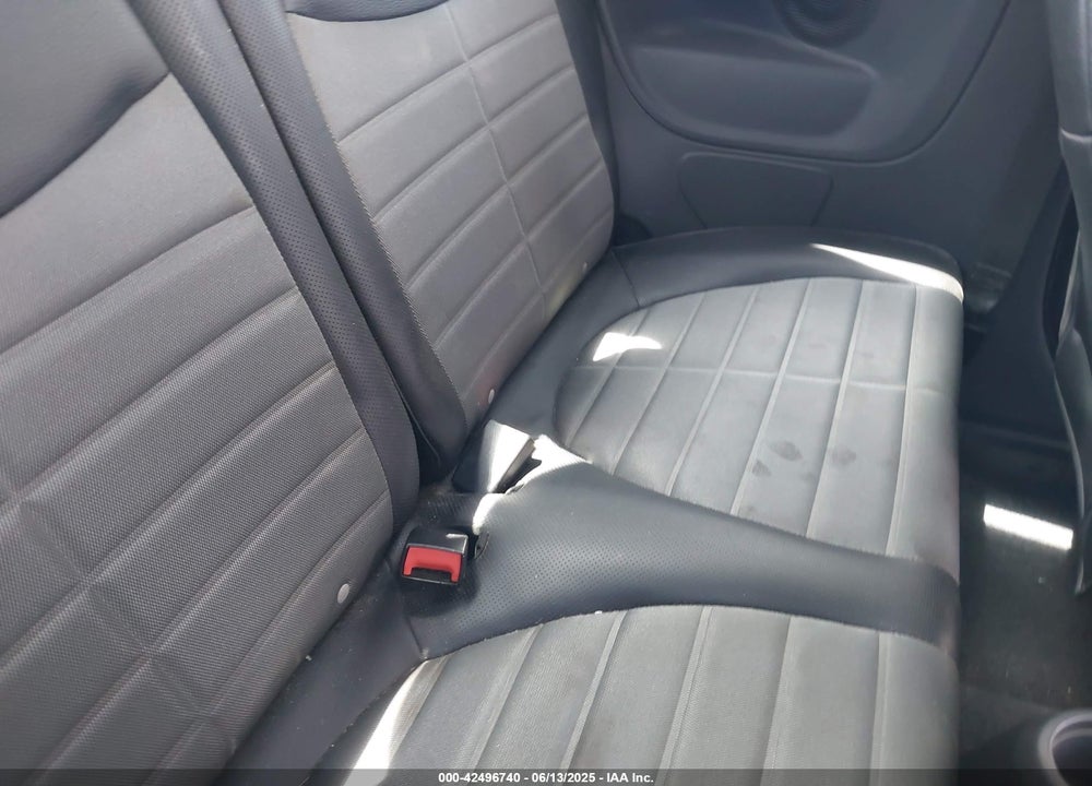 2013 FIAT 500 VIN: 3C3CFFBR3DT752928