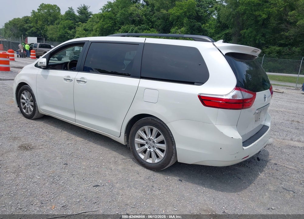 2015 TOYOTA SIENNA LIMITED 7 PASSENGER VIN: 5TDYK3DC3FS586329
