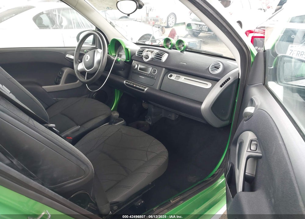 2014 SMART FORTWO ELECTRIC DRIVE PASSION VIN: WMEEJ9AA8EK736860