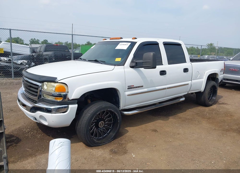 2005 GMC SIERRA 2500HD SLE VIN: 1GTHK23255F811576
