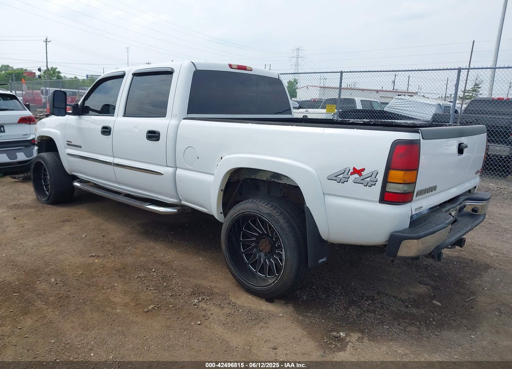 2005 GMC SIERRA 2500HD SLE VIN: 1GTHK23255F811576