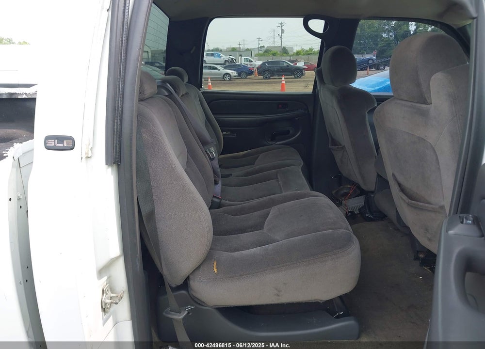2005 GMC SIERRA 2500HD SLE VIN: 1GTHK23255F811576