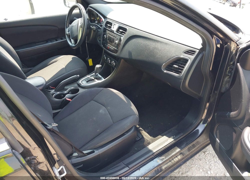 2013 CHRYSLER 200 VIN: 1C3CCBBB6DN579507