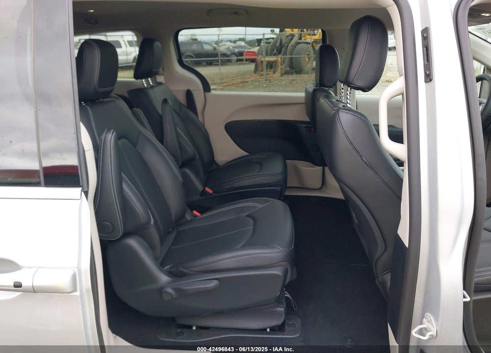 2024 CHRYSLER PACIFICA HYBRID VIN: 2C4RC1S75RR156715