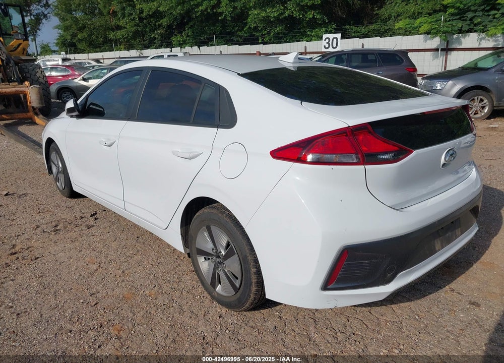 2022 HYUNDAI IONIQ HYBRID VIN: KMHC65LC3NU281365