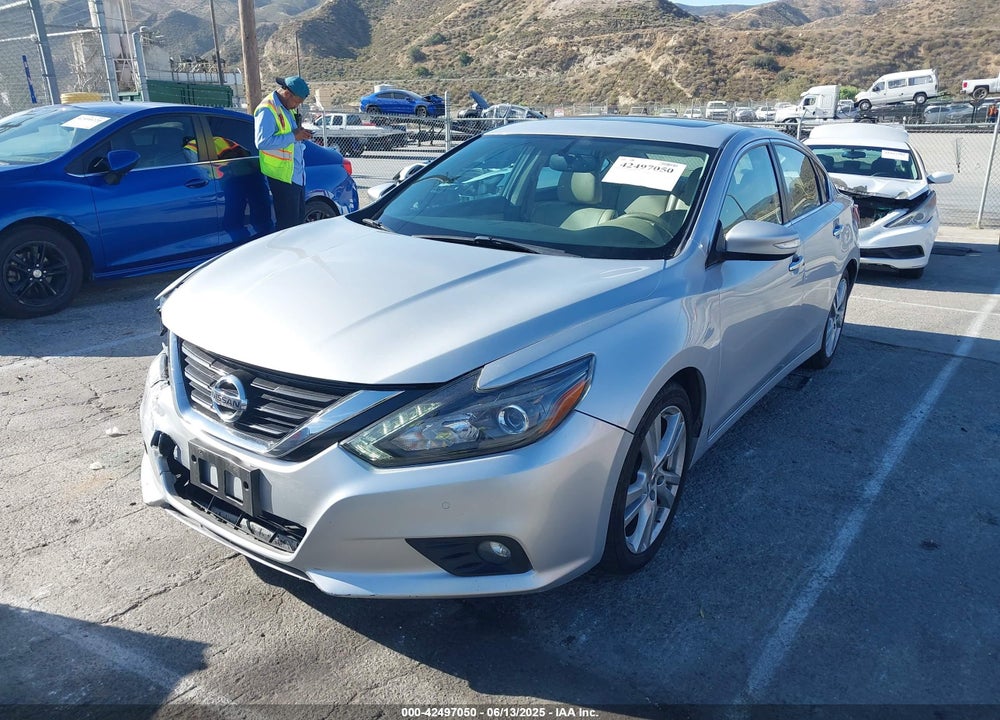 2017 NISSAN ALTIMA VIN: 1N4BL3AP7HC193941
