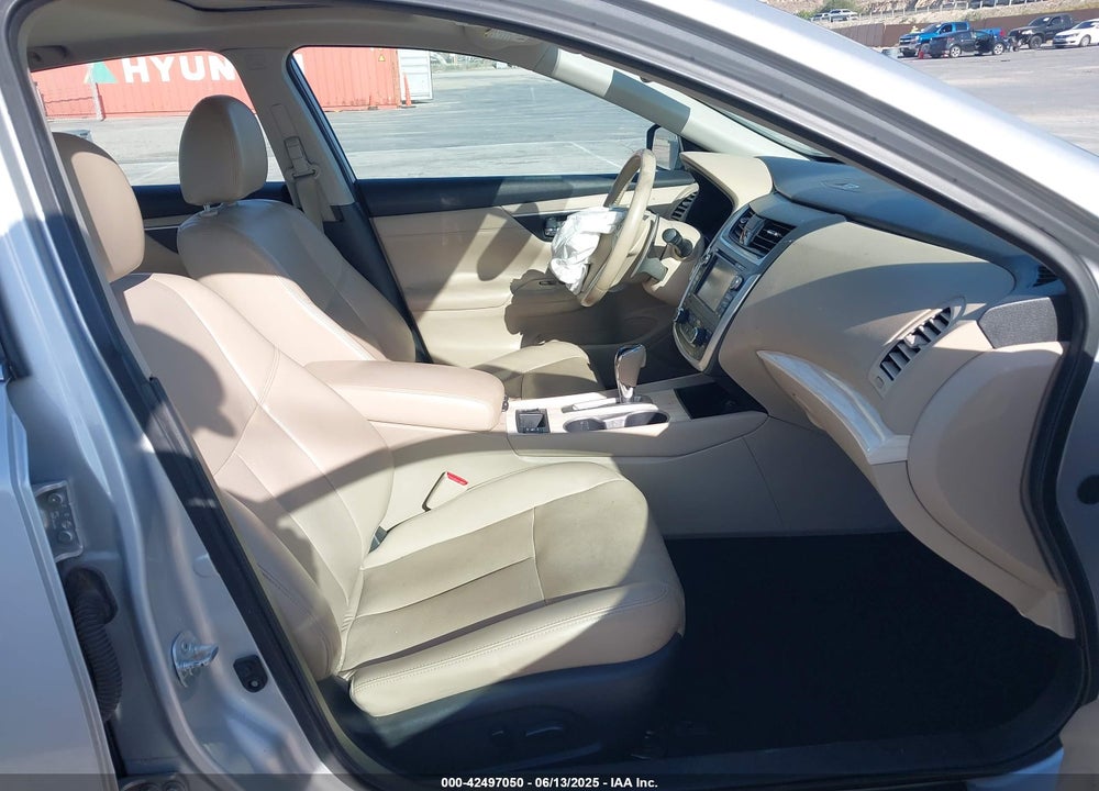 2017 NISSAN ALTIMA VIN: 1N4BL3AP7HC193941