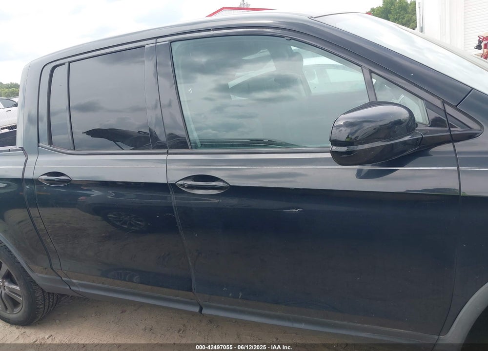 2017 HONDA RIDGELINE VIN: 5FPYK2F18HB001572