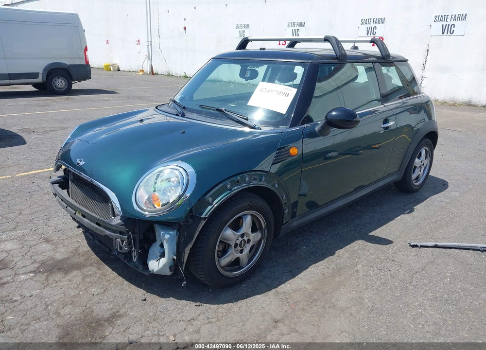 2010 MINI COOPER VIN: WMWMF3C58ATZ67297