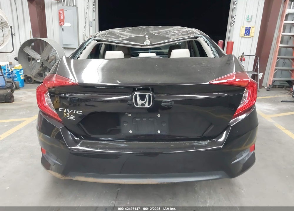 2018 HONDA CIVIC VIN: 2HGFC2F79JH578694