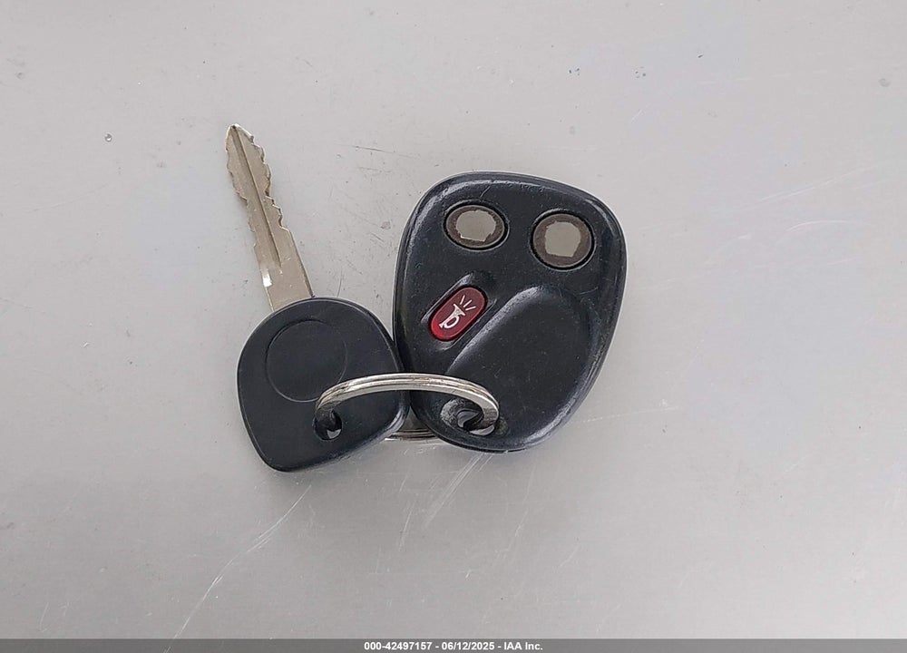 2005 GMC YUKON SLE VIN: 1GKEC13V65J250116