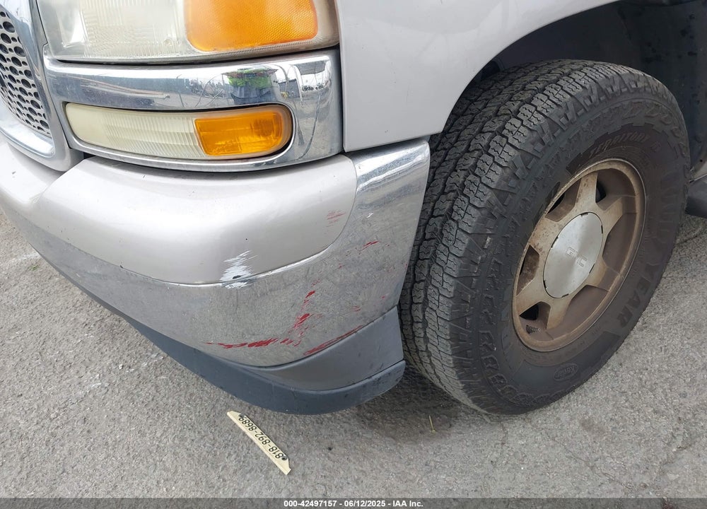 2005 GMC YUKON SLE VIN: 1GKEC13V65J250116