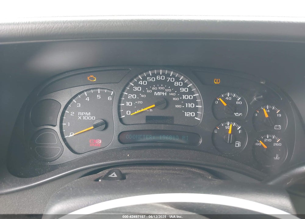 2005 GMC YUKON SLE VIN: 1GKEC13V65J250116