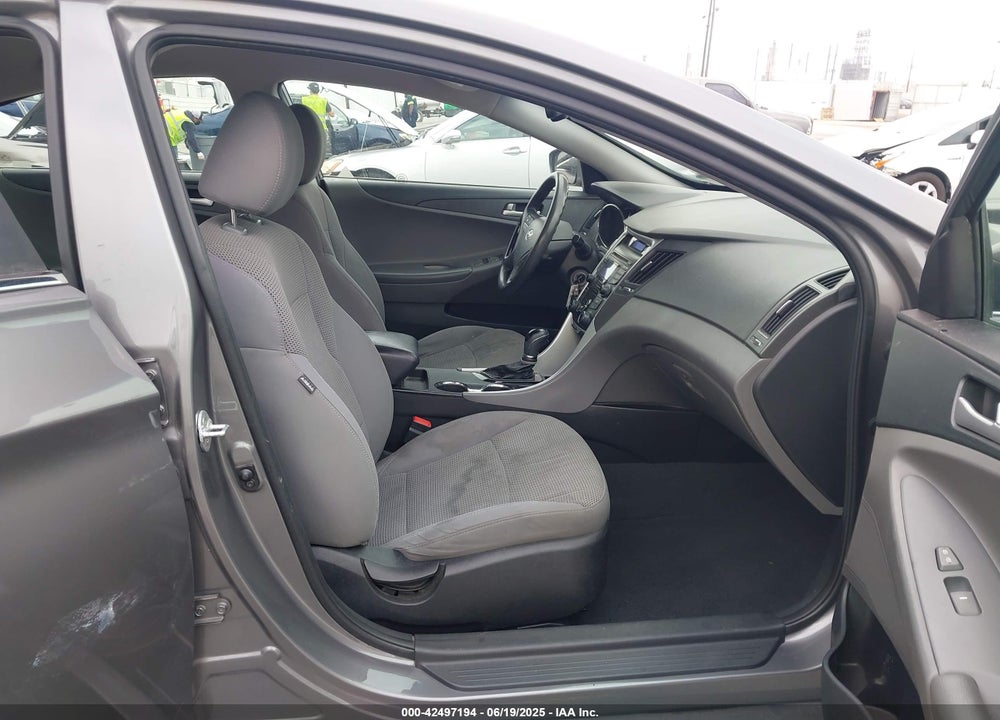 2013 HYUNDAI SONATA VIN: 5NPEB4AC1DH624124
