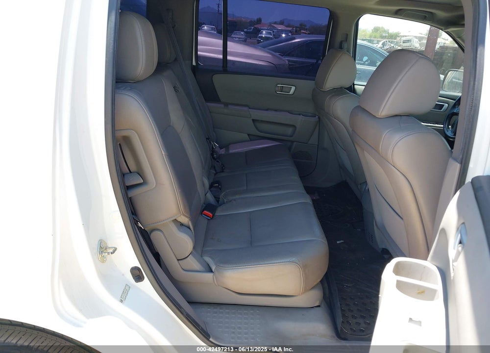 2013 HONDA PILOT VIN: 5FNYF3H79DB003863