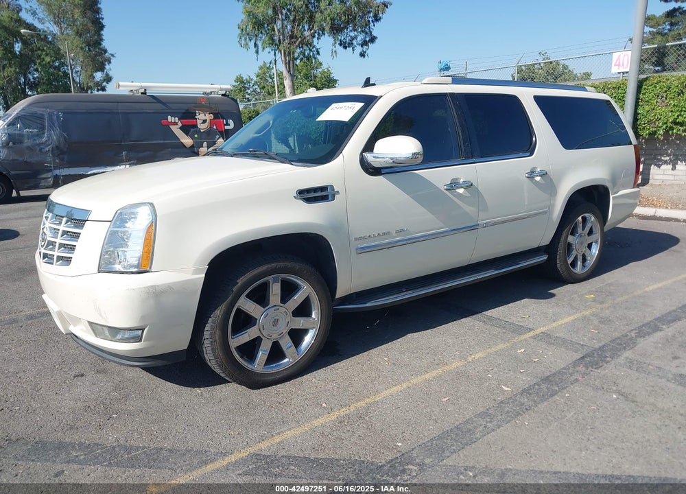 2007 GMC YUKON XL 1500 SLT VIN: 1GKFC16057R332332