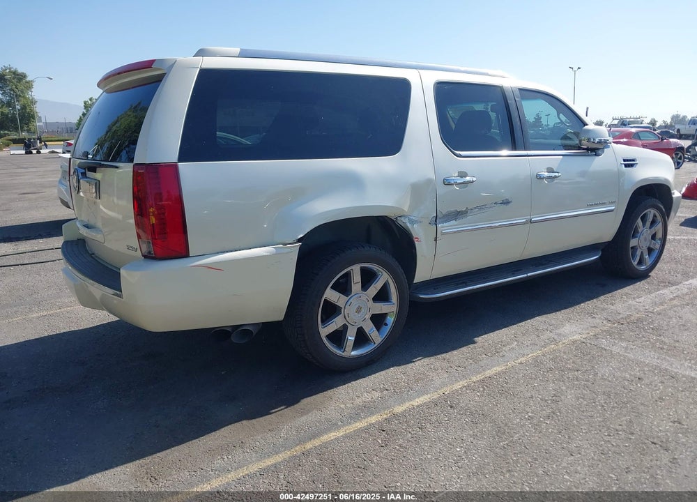 2007 GMC YUKON XL 1500 SLT VIN: 1GKFC16057R332332
