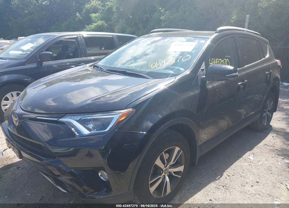 2018 TOYOTA RAV4 VIN: 2T3RFREV1JW842762