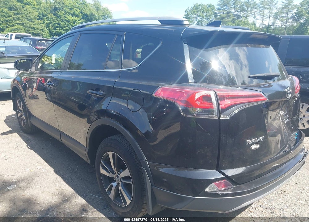 2018 TOYOTA RAV4 VIN: 2T3RFREV1JW842762