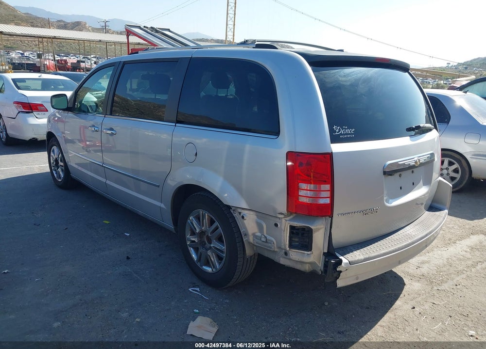 2008 CHRYSLER TOWN & COUNTRY LIMITED VIN: 2A8HR64X88R115717