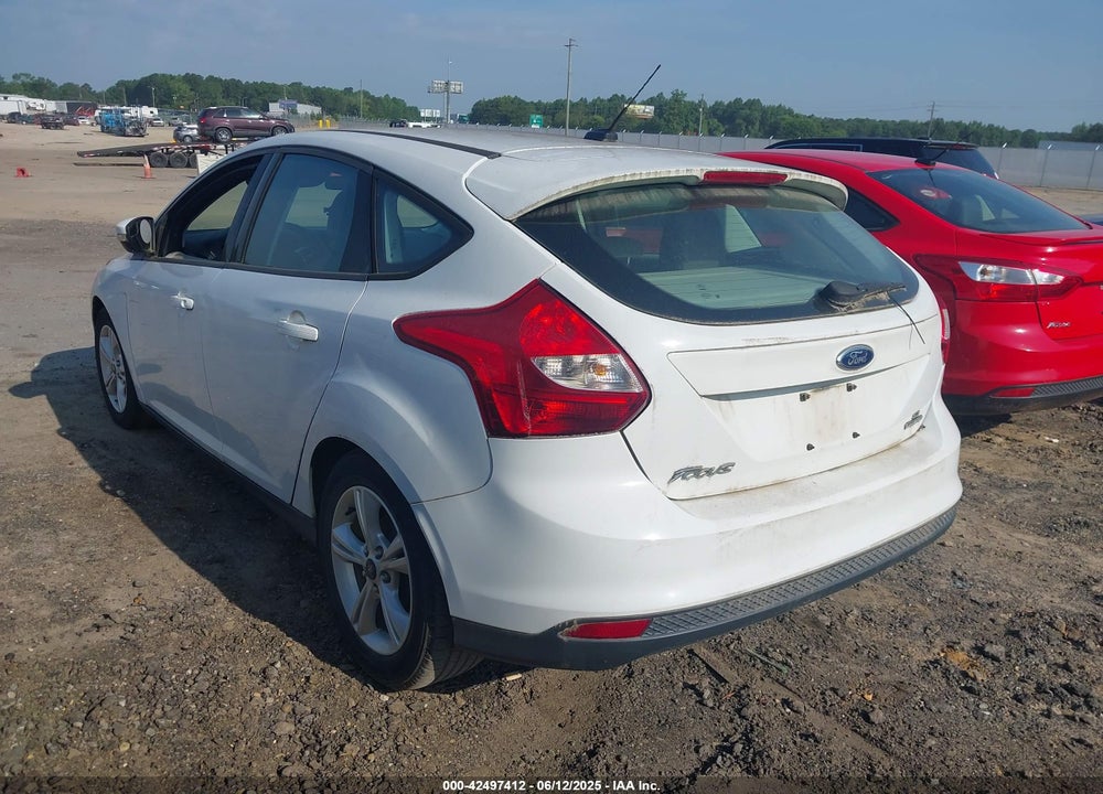 2014 FORD FOCUS SE VIN: 1FADP3K29EL395949