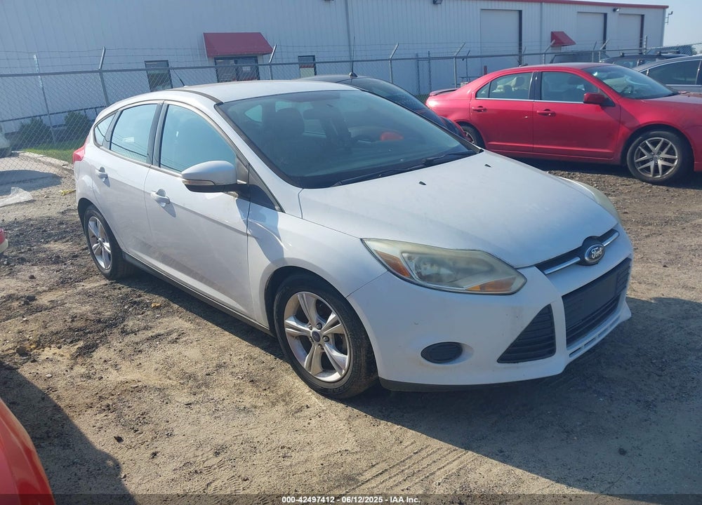 2014 FORD FOCUS SE VIN: 1FADP3K29EL395949
