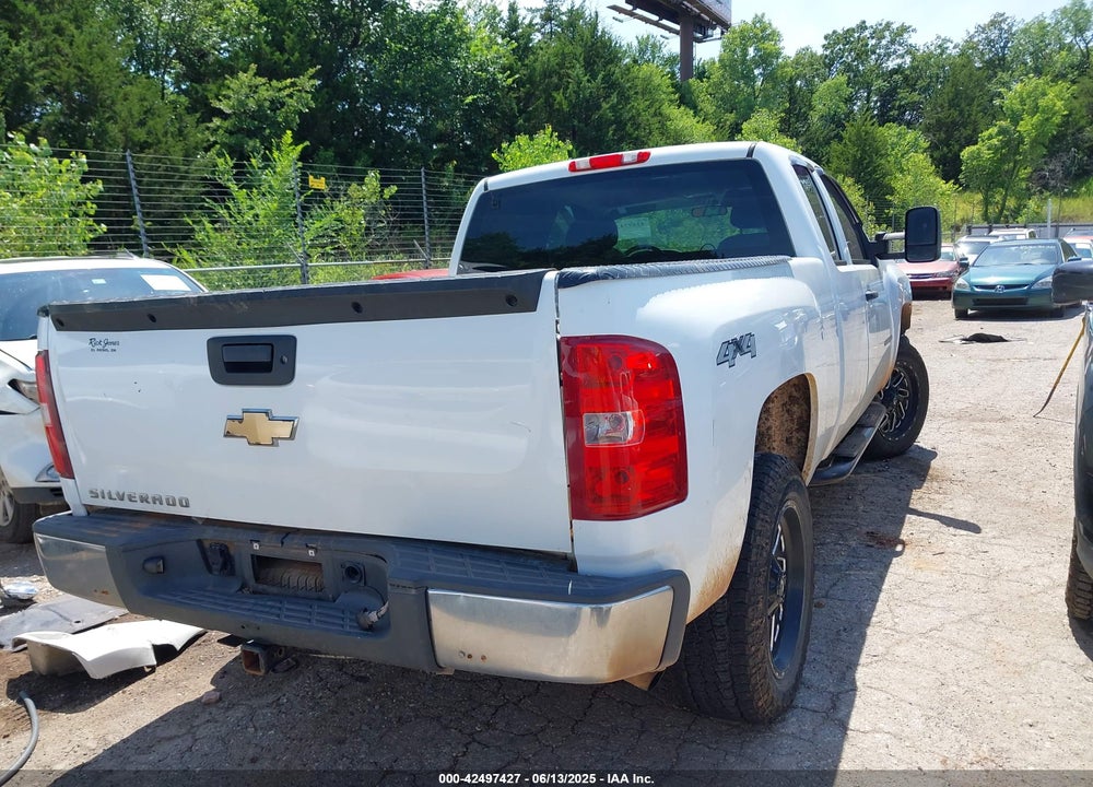 2010 CHEVROLET SILVERADO 1500 VIN: 1GCSKPE39AZ214240