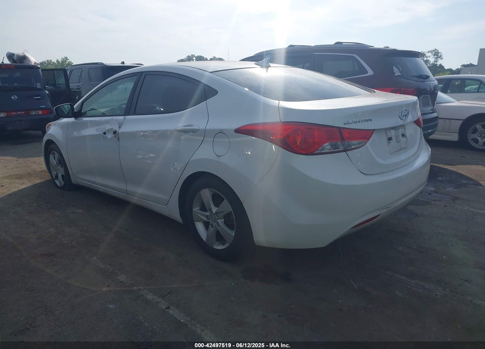 2013 HYUNDAI ELANTRA VIN: 5NPDH4AE8DH306867