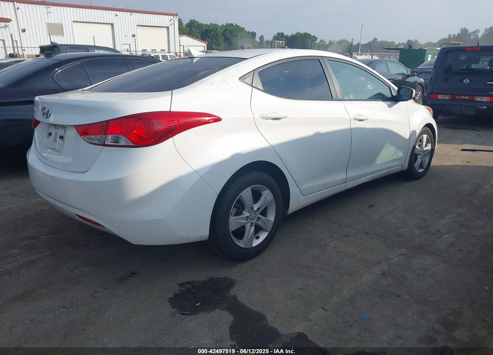 2013 HYUNDAI ELANTRA VIN: 5NPDH4AE8DH306867