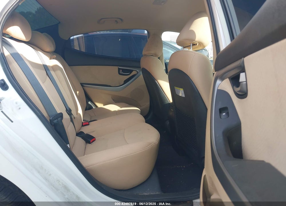 2013 HYUNDAI ELANTRA VIN: 5NPDH4AE8DH306867