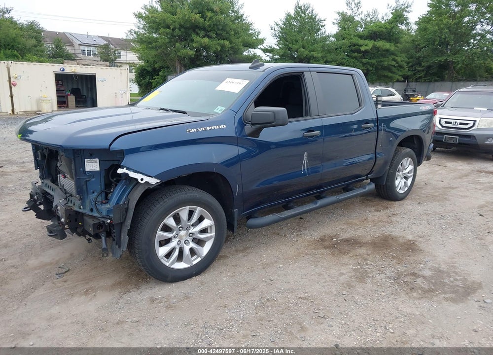 2021 CHEVROLET SILVERADO 1500 4WD SHORT BED CUSTOM VIN: 3GCPYBEK3MG360149
