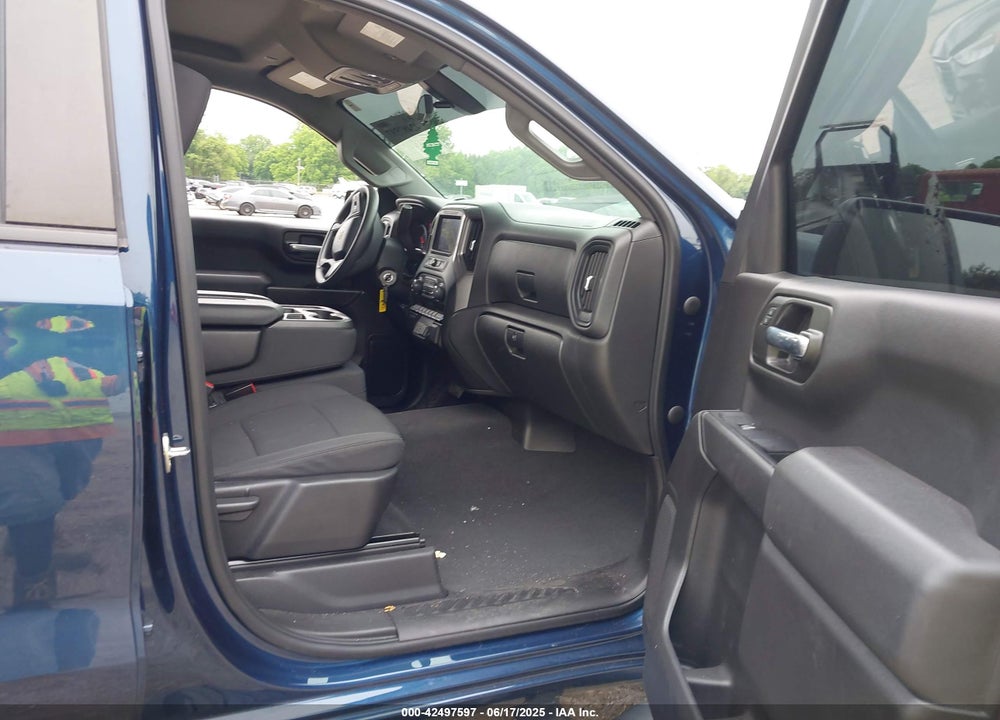 2021 CHEVROLET SILVERADO 1500 4WD SHORT BED CUSTOM VIN: 3GCPYBEK3MG360149