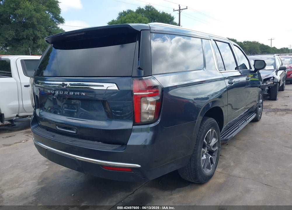 2021 CHEVROLET SUBURBAN VIN: 1GNSCBKD9MR352191