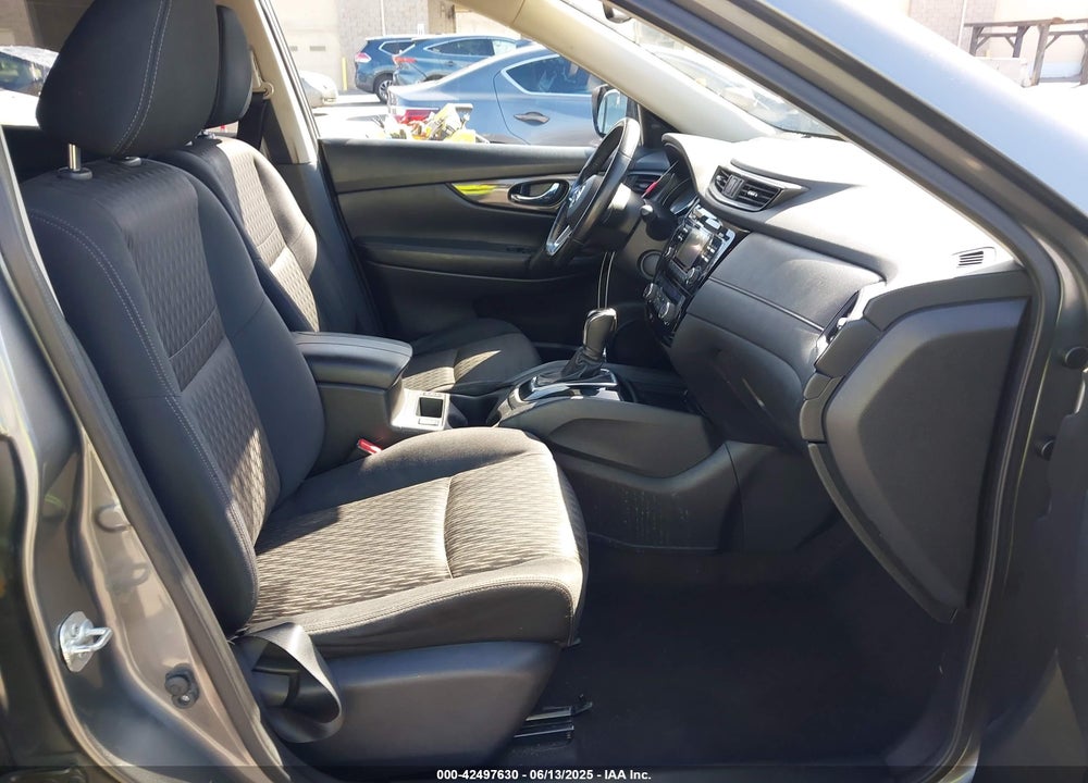 2017 NISSAN ROGUE VIN: JN8AT2MT1HW153012