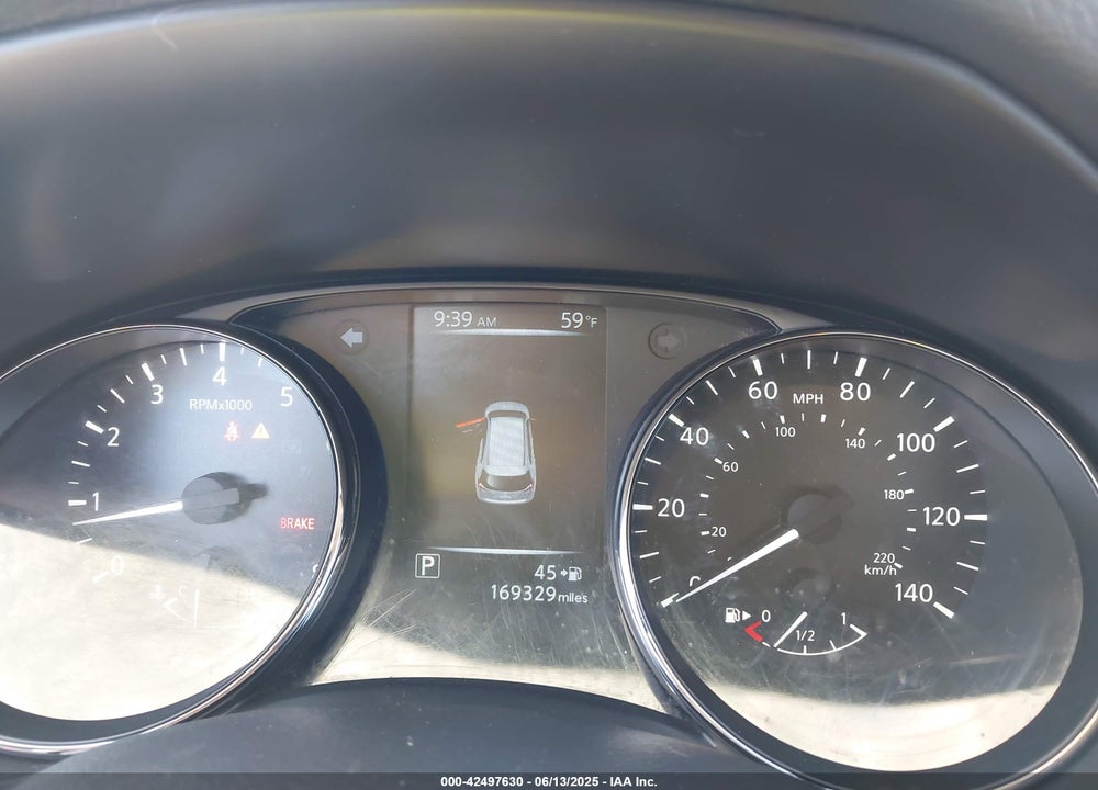 2017 NISSAN ROGUE VIN: JN8AT2MT1HW153012