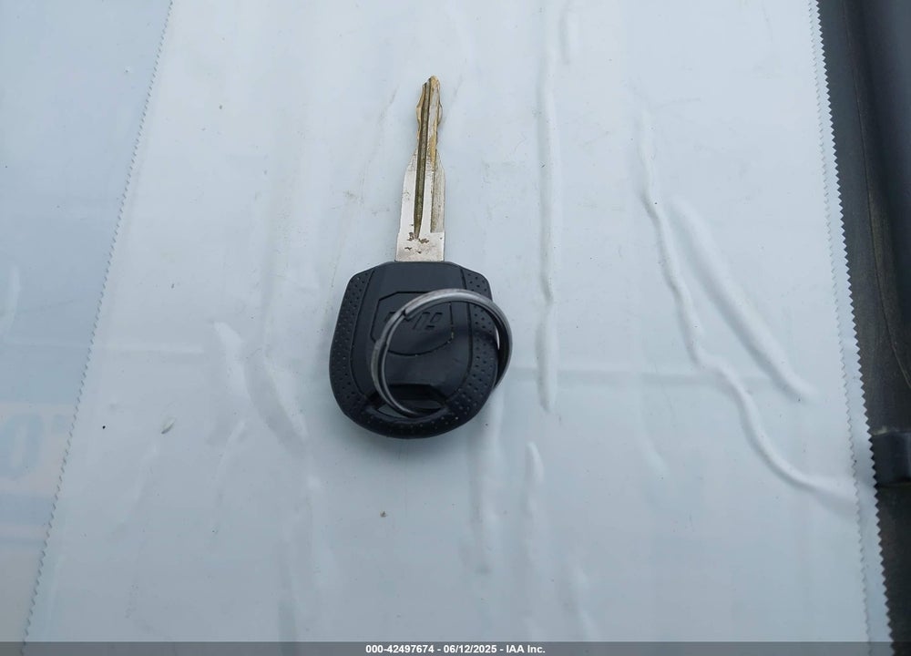 2005 KIA SEDONA VIN: KNDUP132556761529