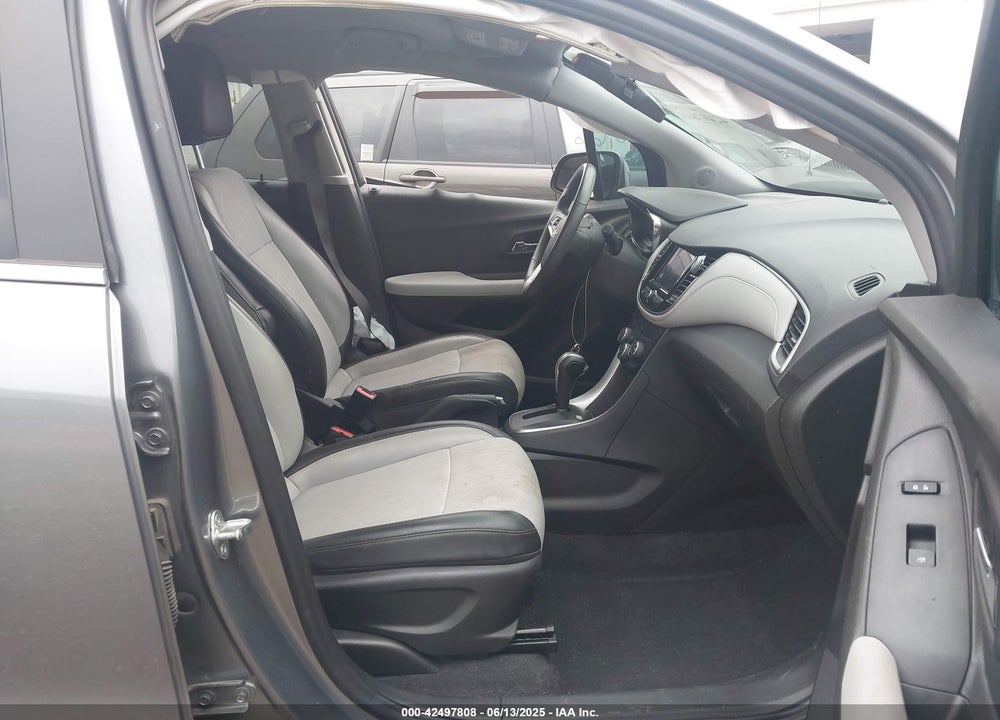 2020 CHEVROLET TRAX VIN: 3GNCJLSB9LL302685
