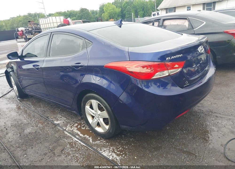 2011 HYUNDAI ELANTRA VIN: 5NPDH4AE3BH046746
