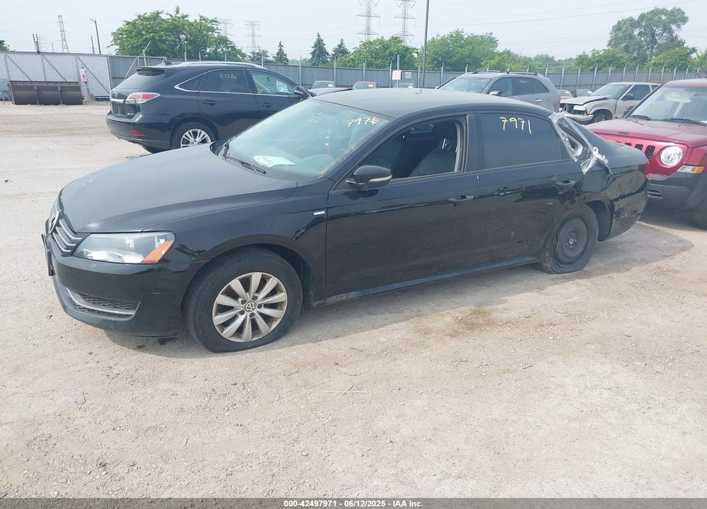 2015 VOLKSWAGEN PASSAT VIN: 1VWAT7A37FC004161