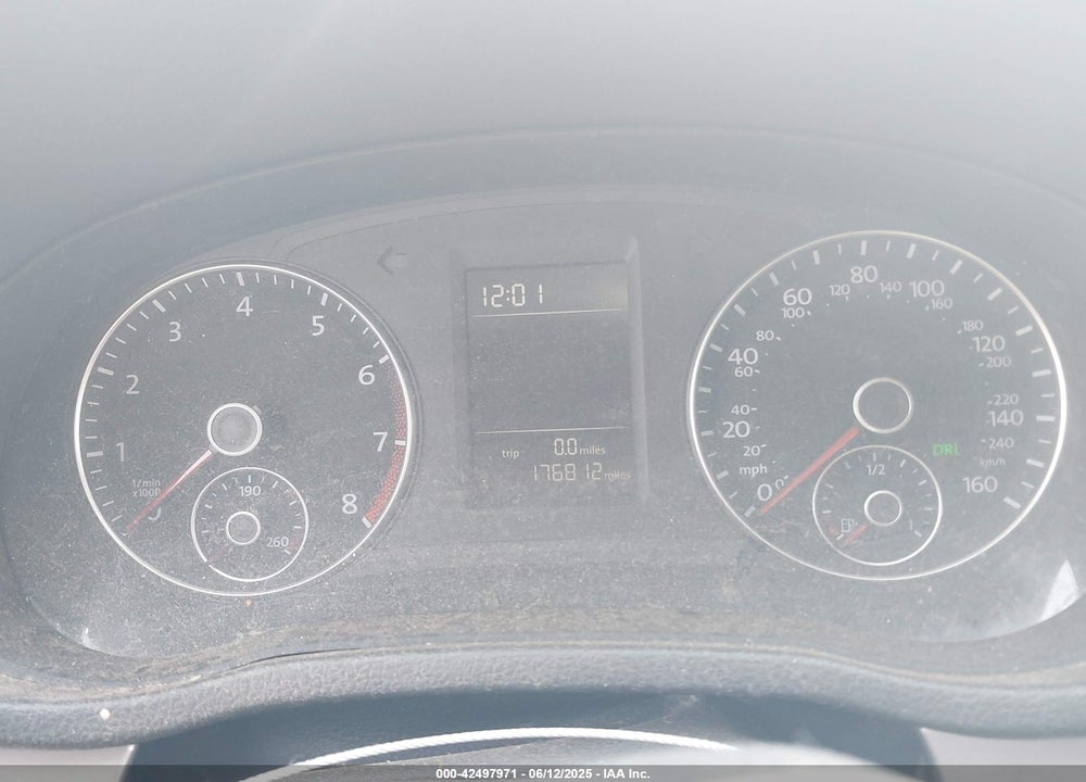 2015 VOLKSWAGEN PASSAT VIN: 1VWAT7A37FC004161