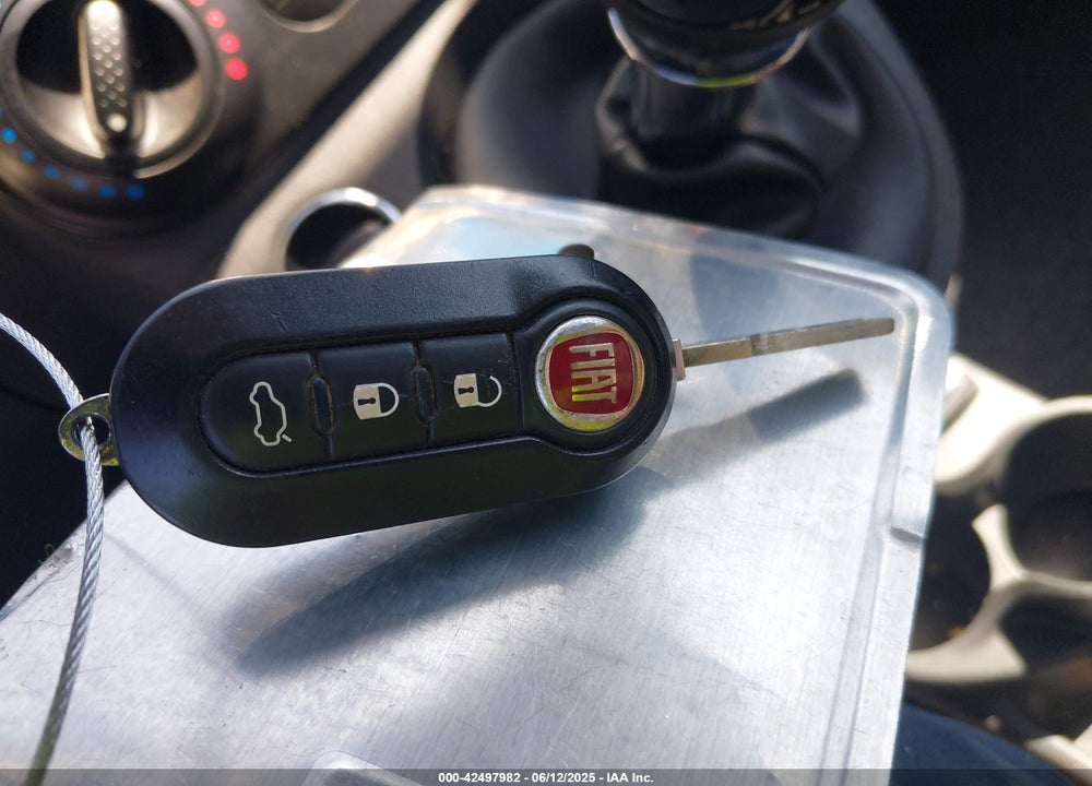 2016 FIAT 500 VIN: 3C3CFFAR0GT161347
