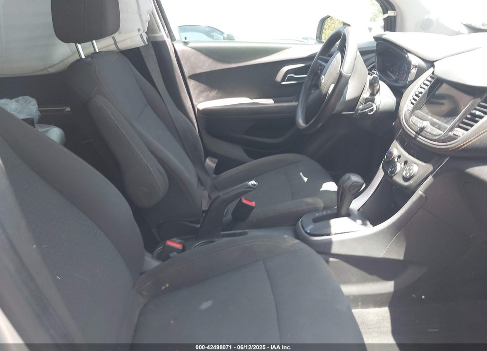 2018 CHEVROLET TRAX VIN: KL7CJNSB7JB511083