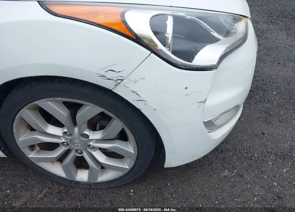 2013 HYUNDAI VELOSTER BASE W/GRAY VIN: KMHTC6AD5DU089115