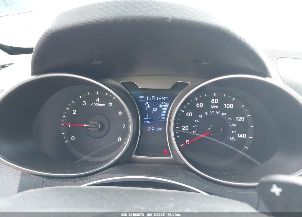 2013 HYUNDAI VELOSTER BASE W/GRAY VIN: KMHTC6AD5DU089115