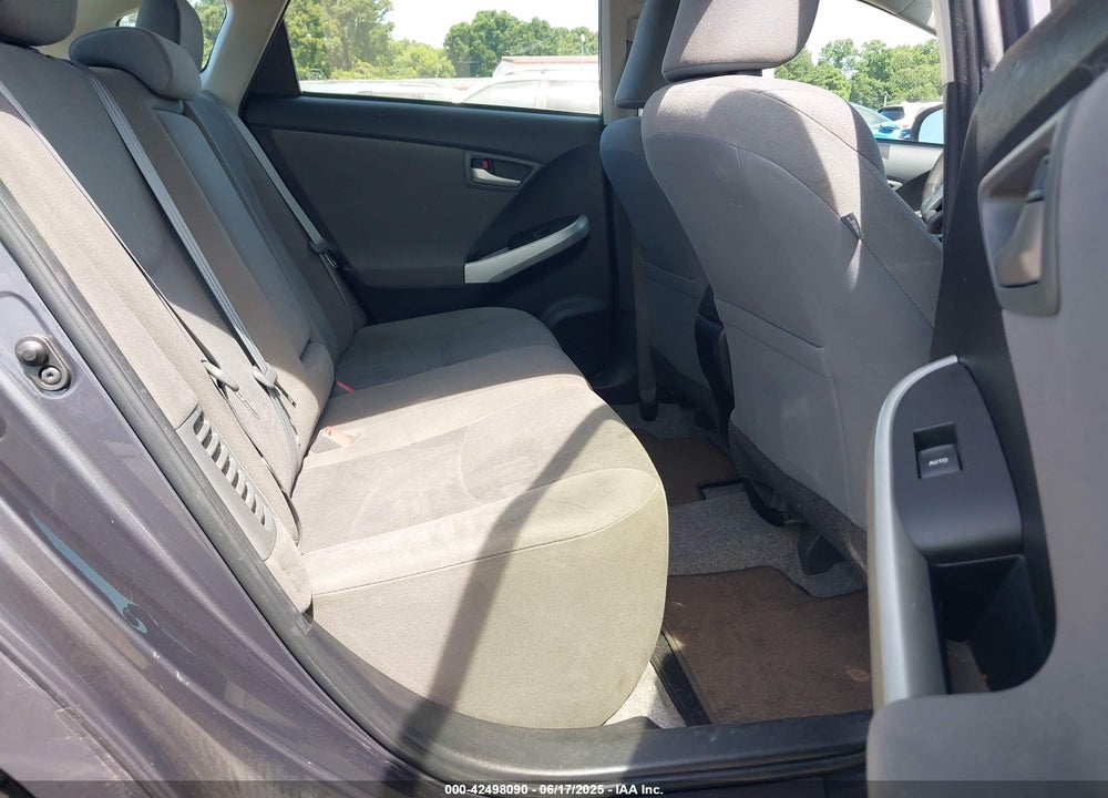 2015 TOYOTA PRIUS THREE VIN: JTDKN3DU4F2004333