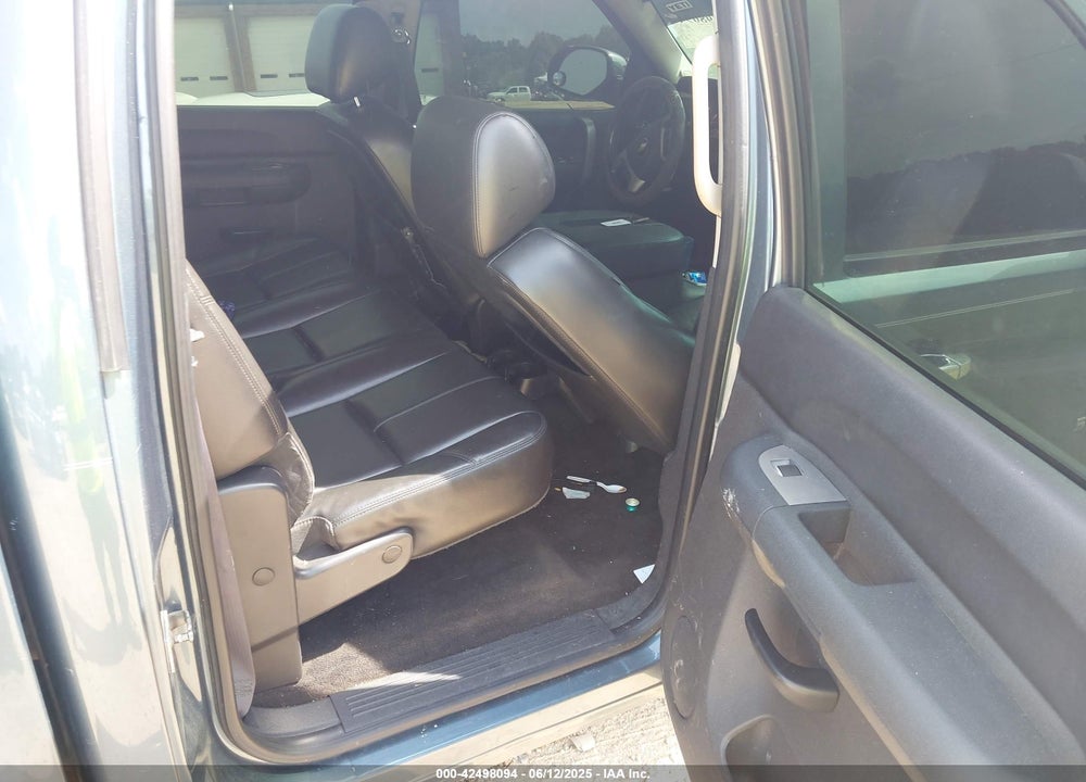 2011 CHEVROLET SILVERADO 1500 VIN: 3GCPKSE35BG333526