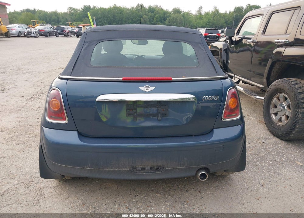 2009 MINI COOPER VIN: WMWMR33559TU96647
