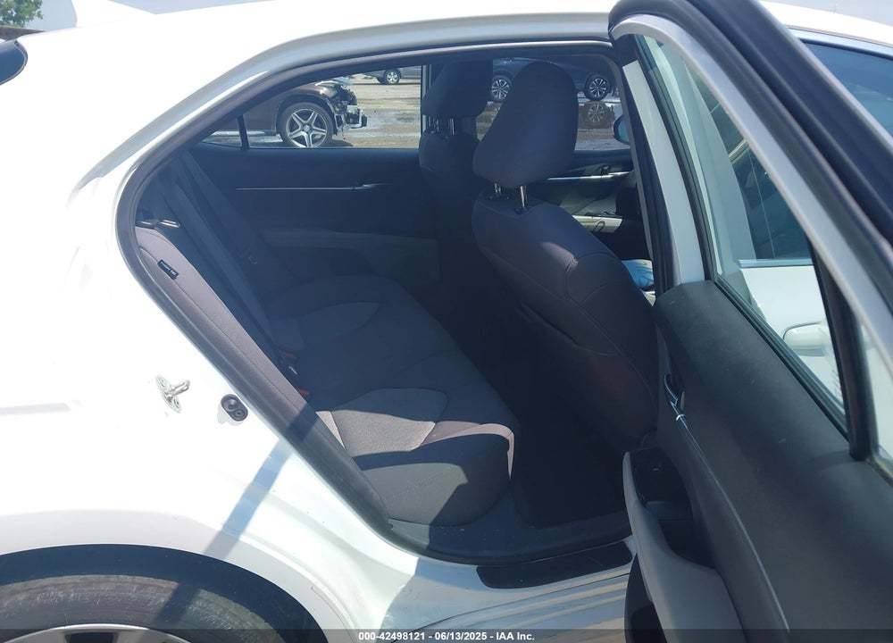 2020 TOYOTA CAMRY LE VIN: 4T1C11AK1LU929932