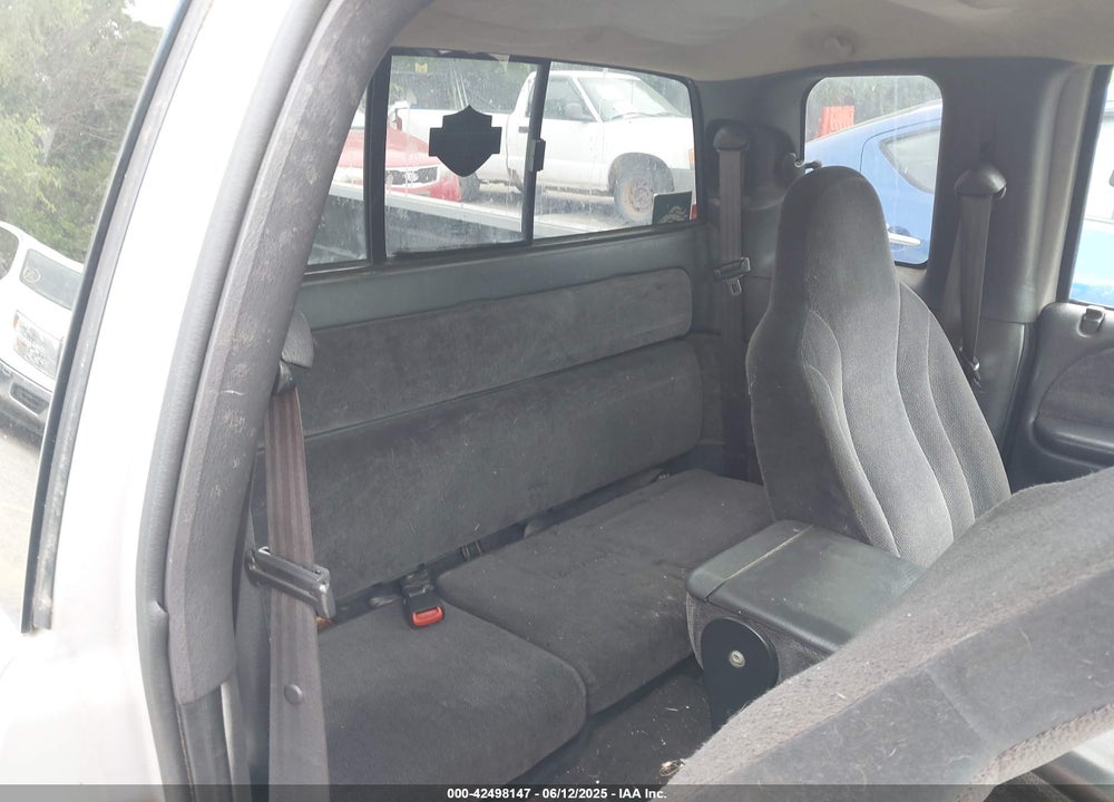 2000 DODGE DAKOTA SLT/SPORT VIN: 1B7GL22X7YS781191